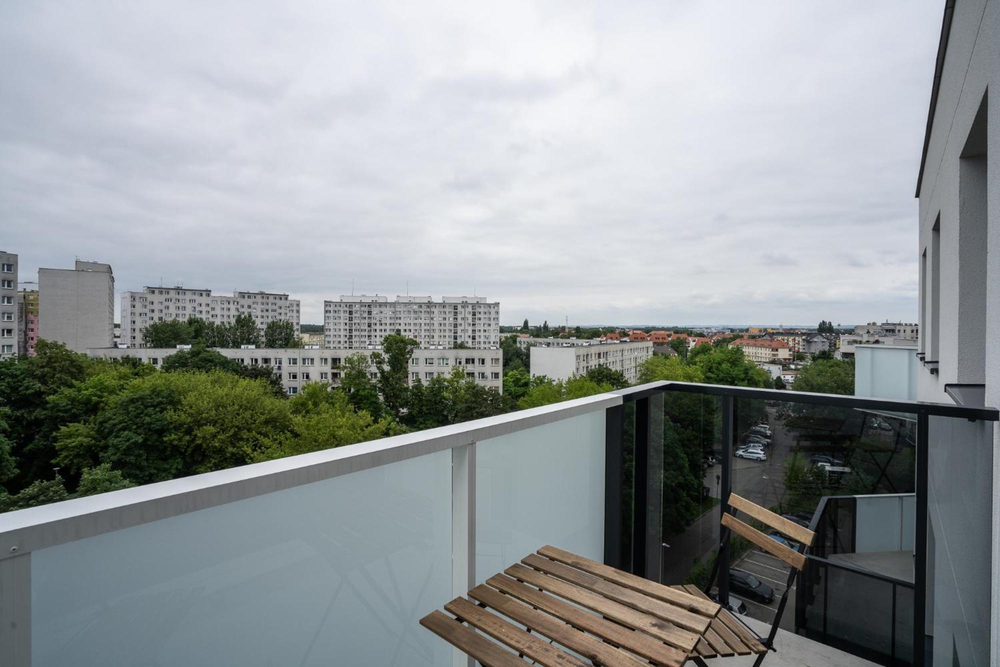 Rentplanet - Rozanka Apartment